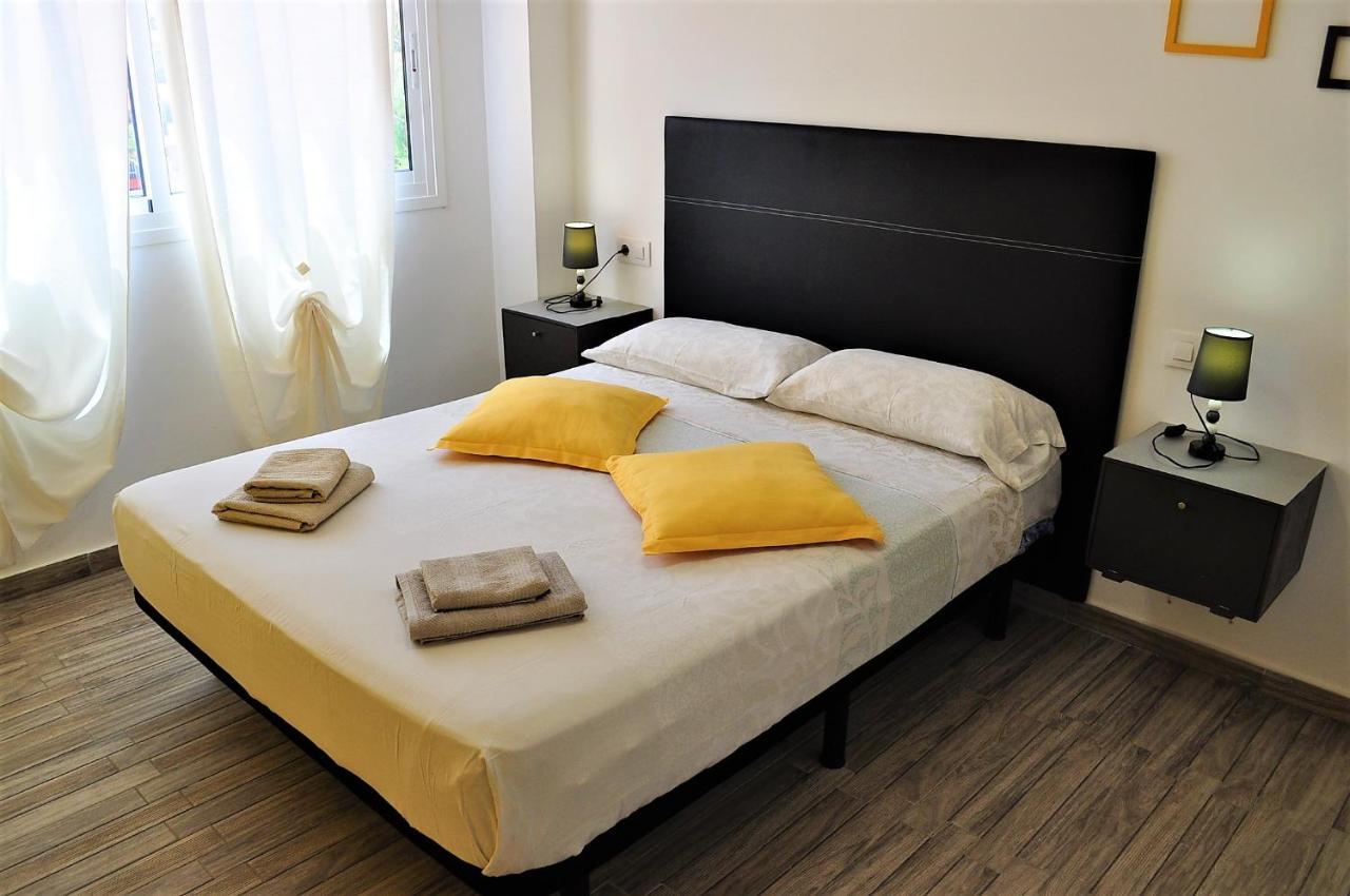 Cris Sol Apartments Los Cristianos  Dış mekan fotoğraf