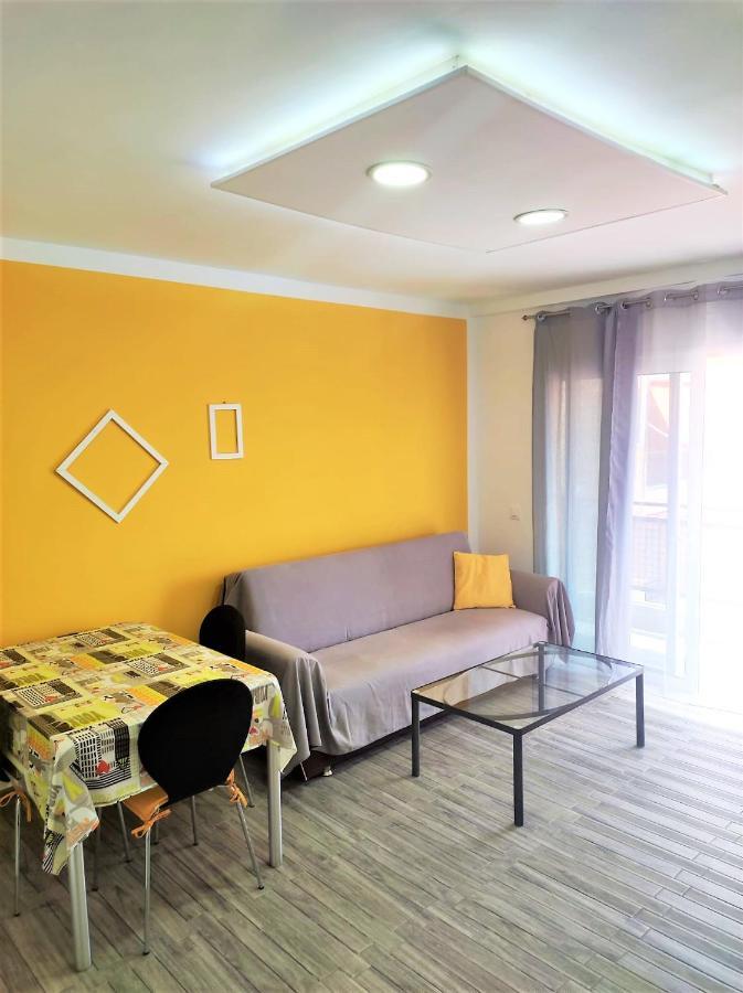 Cris Sol Apartments Los Cristianos  Dış mekan fotoğraf